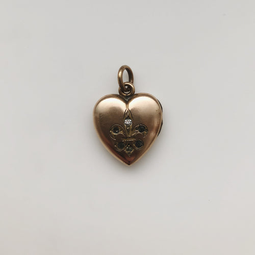 Antique Victorian 12CT Gold Filled Fleur-de-Lis Heart Locket by Wightman & Hough, c 1910